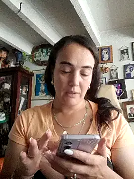 skayhot  online show from 01.14.25