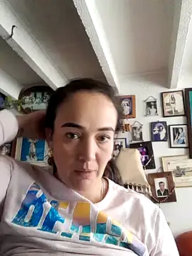 skayhot  online show from 01.16.25