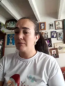 skayhot  online show from 01.19.25