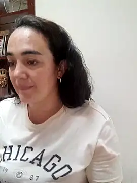 skayhot  online show from 10.31.25