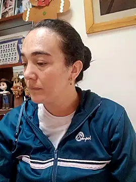 skayhot  online show from 12.03.25