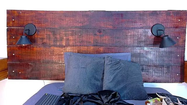 Snapshot of Celeste_sanz chatting on 01.14.26 Celeste sanz online show from 01.14.26