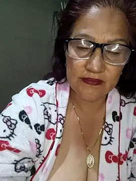 Edged Hot69 online show from 11.25.25