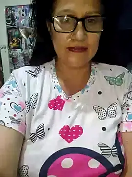 Snapshot of Edged_Hot69 chatting on 04.08.26 Edged Hot69 online show from 04.08.26