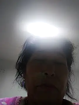 Snapshot of girl_amada chatting on 05.27.26 girl amada online show from 05.27.26
