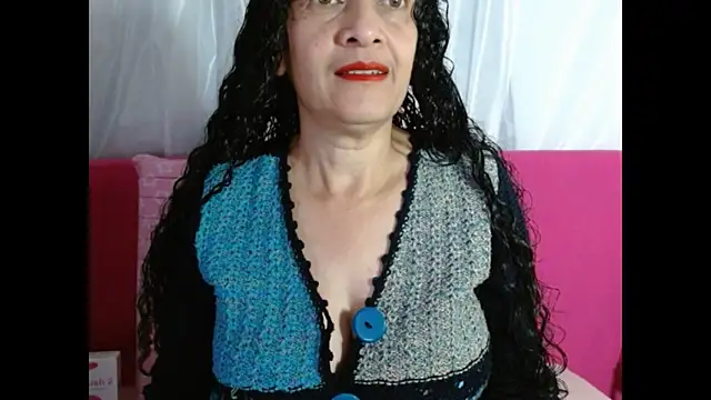 Tita Madurita online show from 10.22.25