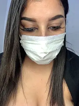 Miss-Soka online show from 12.18.25