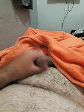 mfreitas005 online show from 11.28.25