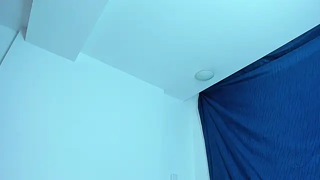 Snapshot of emiily15__ chatting on 01.06.25 emiily15 online show from 01.06.25