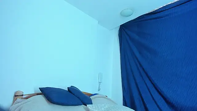 Snapshot of emiily15__ chatting on 01.24.25 emiily15 online show from 01.24.25