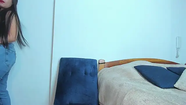 Snapshot of emiily15__ chatting on 02.24.25 emiily15 online show from 02.24.25