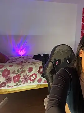 Snapshot of emiily15__ chatting on 09.26.25 emiily15 online show from 09.26.25