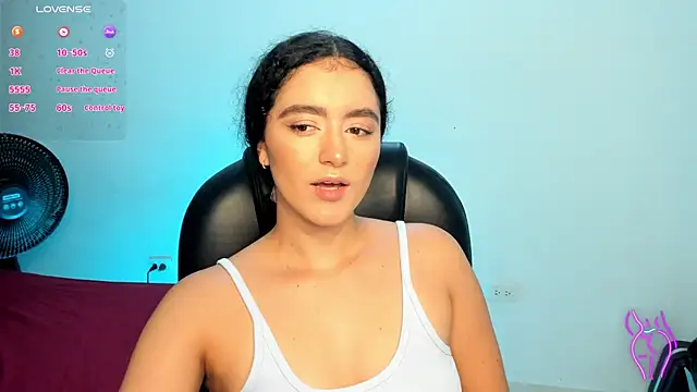 Snapshot of Adhara-zanne chatting on 07.01.26 Adhara-zanne online show from 07.01.26