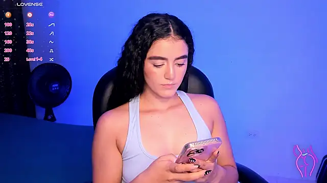 Snapshot of Adhara-zanne chatting on 07.15.26 Adhara-zanne online show from 07.15.26