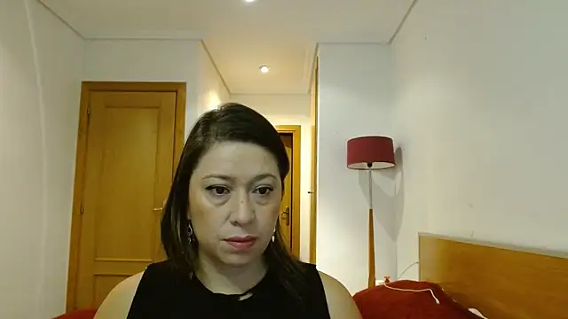Snapshot of THIAGOEVA chatting on 12.10.24 THIAGOEVA online show from 12.10.24