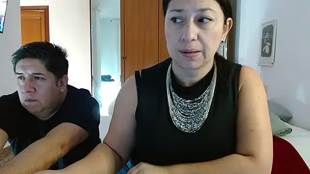 Snapshot of THIAGOEVA chatting on 11.11.25 THIAGOEVA online show from 11.11.25