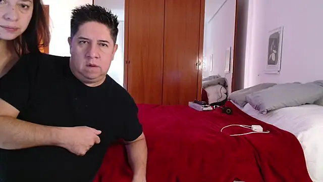 Snapshot of THIAGOEVA chatting on 11.29.25 THIAGOEVA online show from 11.29.25