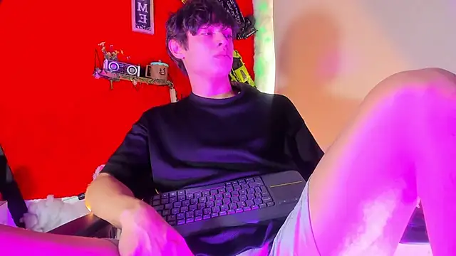 LilOwen  online show from 11.23.25