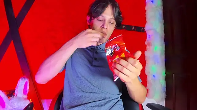 LilOwen  online show from 02.23.26