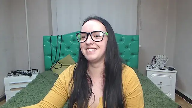 Snapshot of IsabelBlackberry chatting on 12.16.24 IsabelBlackberry online show from 12.16.24