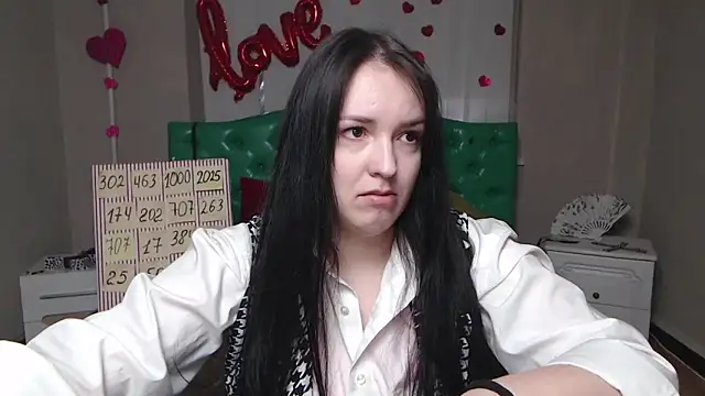 IsabelBlackberry online show from 02.24.26