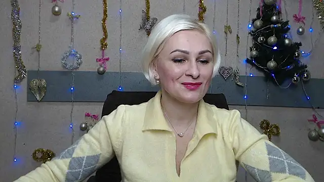 Snapshot of OliviaHorst chatting on 12.13.25 OliviaHorst online show from 12.13.25