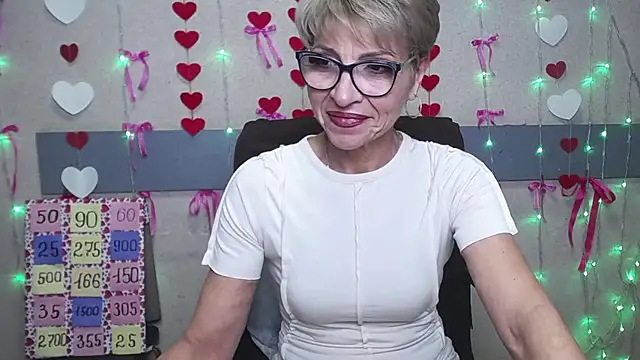 Snapshot of EllaBonito chatting on 02.21.25 EllaBonito online show from 02.21.25