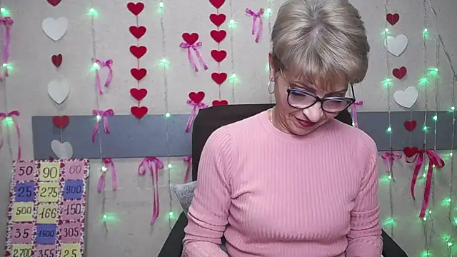 Snapshot of EllaBonito chatting on 02.24.25 EllaBonito online show from 02.24.25