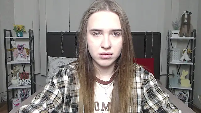 LauraHlot online show from 01.15.26