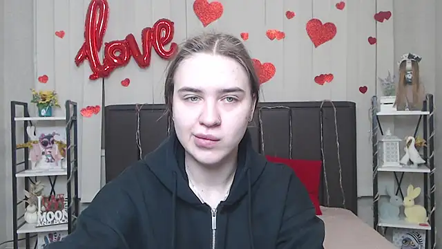 LauraHlot online show from 02.12.26