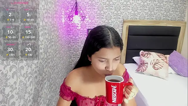 Snapshot of TATIGOLD2 chatting on 03.05.25 TATIGOLD2 online show from 03.05.25