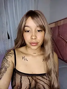 MarieLeon online show from 03.07.25