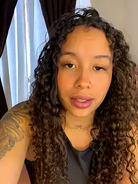 MarieLeon online show from 09.25.25