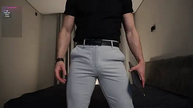 Snapshot of Nik_Sharp chatting on 02.24.26 Nik Sharp online show from 02.24.26