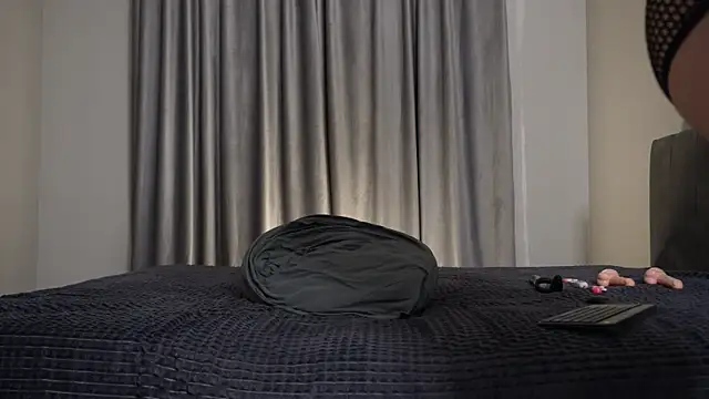 Nik Sharp online show from 03.22.26