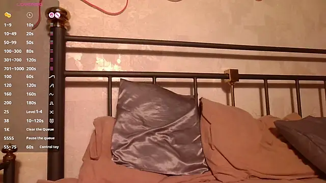 Snapshot of JennyRuthJP chatting on 02.27.26 JennyRuthJP online show from 02.27.26