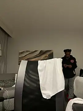 Snapshot of MobyDxck chatting on 12.22.24 MobyDxck online show from 12.22.24