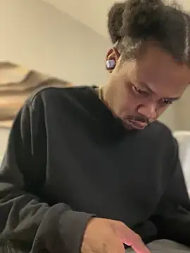 Snapshot of MobyDxck chatting on 12.22.24 MobyDxck online show from 12.22.24