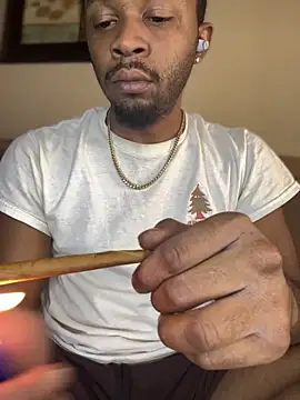 Snapshot of MobyDxck chatting on 03.02.25 MobyDxck online show from 03.02.25