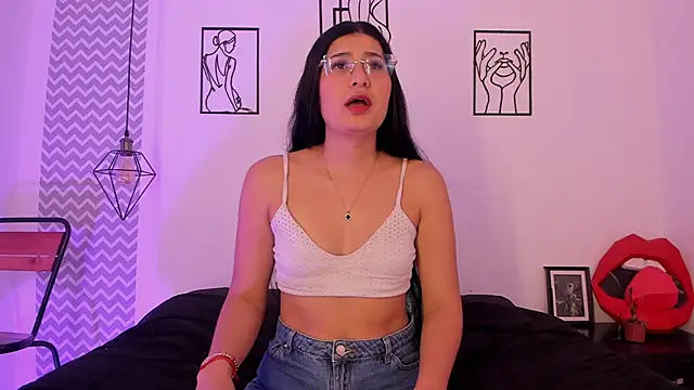 cloehonney online show from 09.14.25