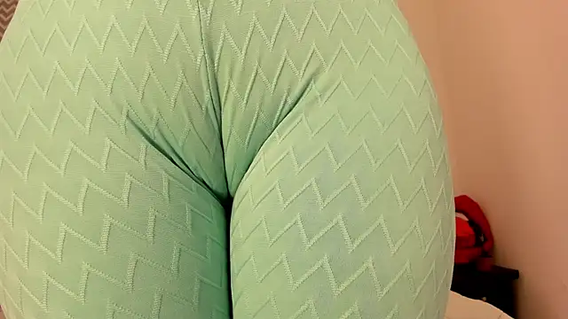 cloehonney online show from 10.07.25