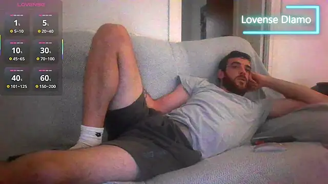 Snapshot of _NakedChef_ chatting on 09.20.25 NakedChef online show from 09.20.25