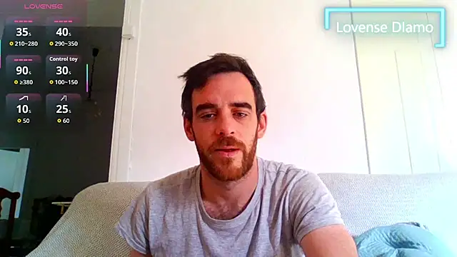 Snapshot of _NakedChef_ chatting on 10.29.25 NakedChef online show from 10.29.25