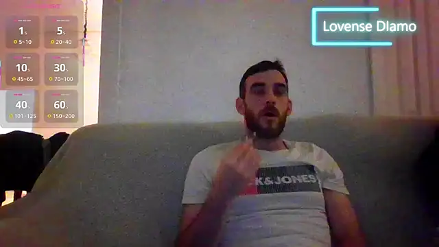 Snapshot of _NakedChef_ chatting on 11.18.25 NakedChef online show from 11.18.25