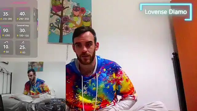 Snapshot of _NakedChef_ chatting on 12.17.25 NakedChef online show from 12.17.25