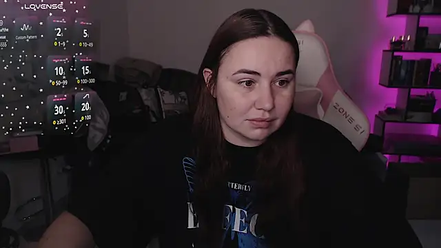 Snapshot of SexyWitch_666 chatting on 11.03.25 SexyWitch 666 online show from 11.03.25