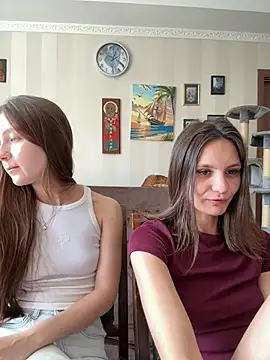 Snapshot of sweety_secret_ chatting on 05.21.26 sweety secret online show from 05.21.26
