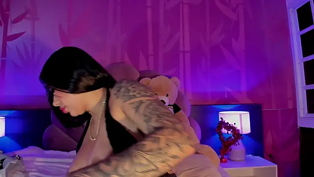 kiim taaylor online show from 02.22.25