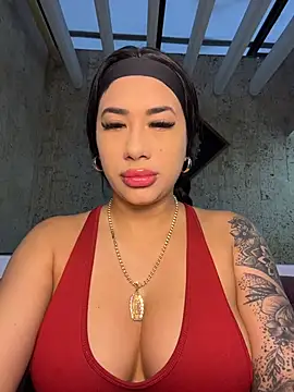 kiim taaylor online show from 11.13.25