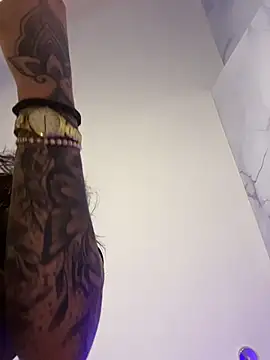 kiim taaylor online show from 11.21.25